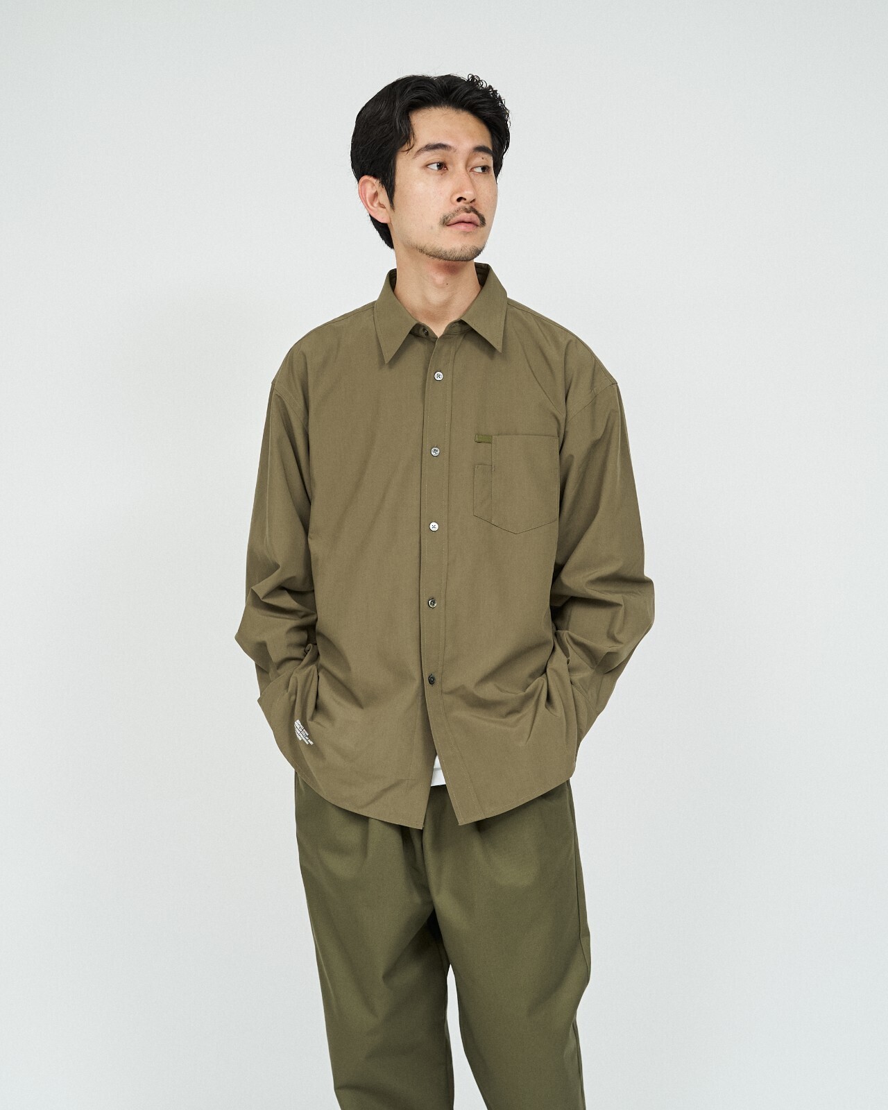 「新款制服」 圖片