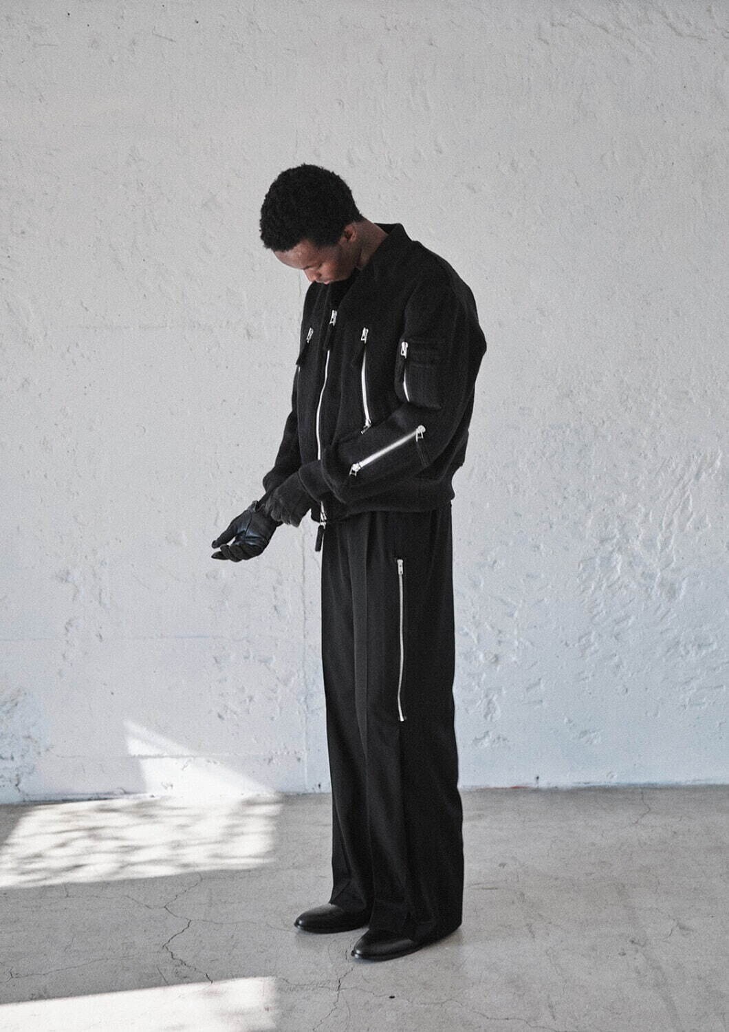 Hibiki Nakaminami WOMENS & MENS ZIPPED TROUSERS (Black) IMAGE15