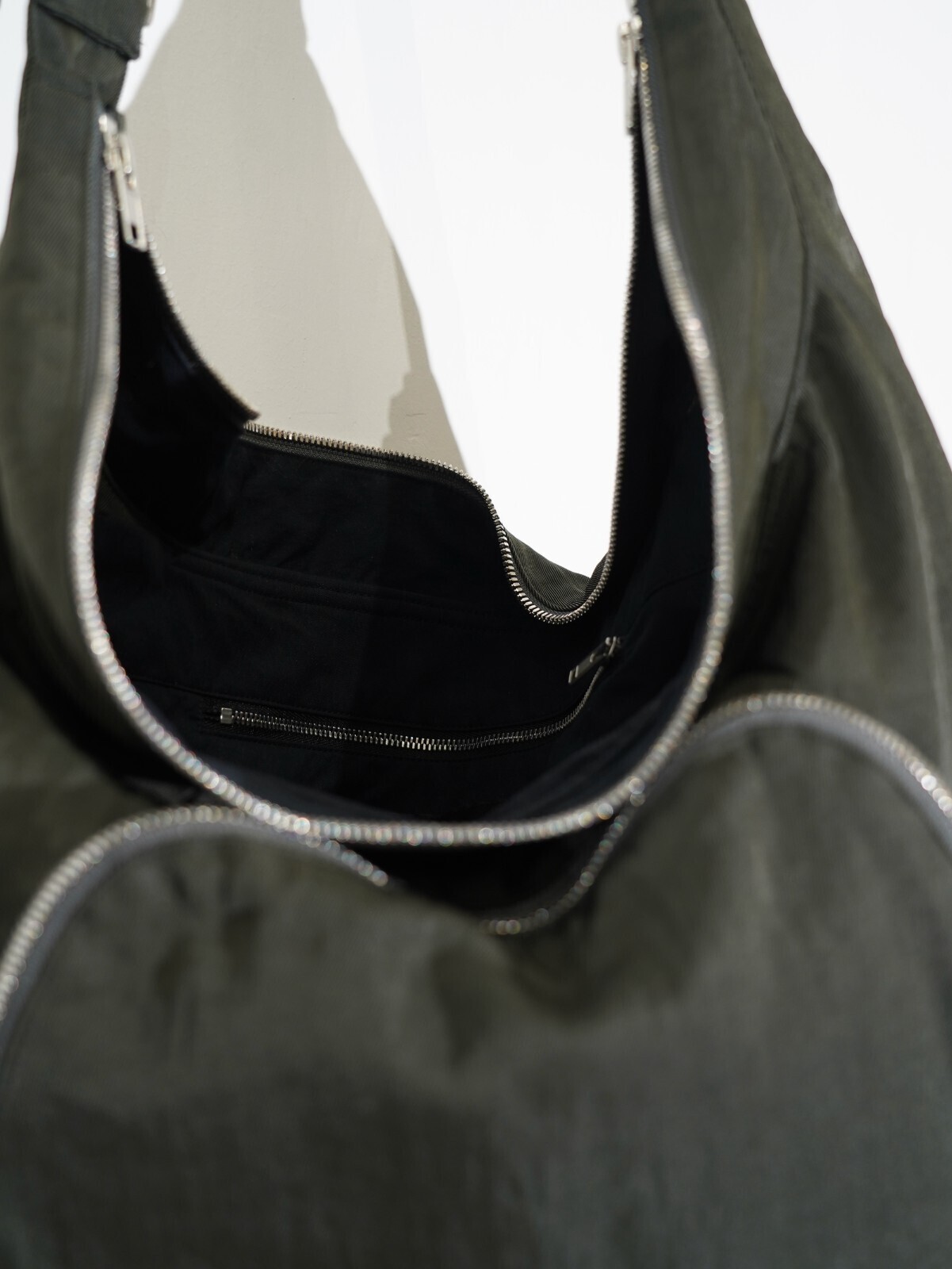 Hibiki Nakaminami 남성 ARC / NYLON TWILL SHOULDER BAG 이미지5