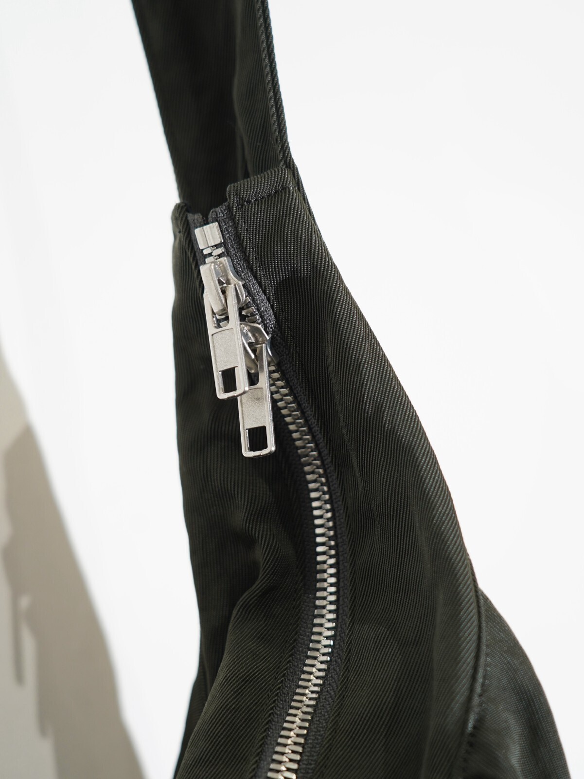 Hibiki Nakaminami 남성 ARC / NYLON TWILL SHOULDER BAG 이미지6