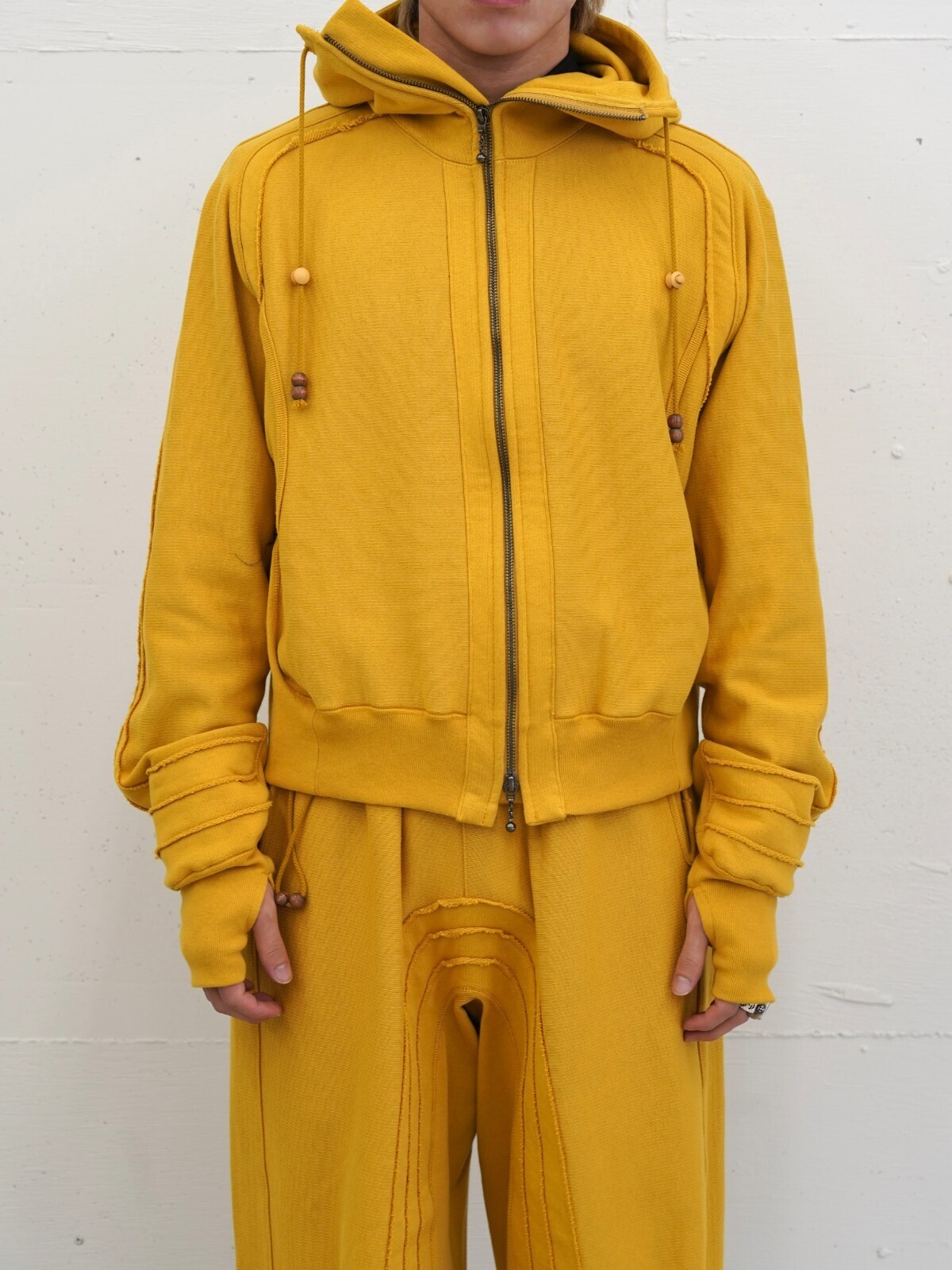 JIAN YE MENS ORBIT HOOD IMAGE11