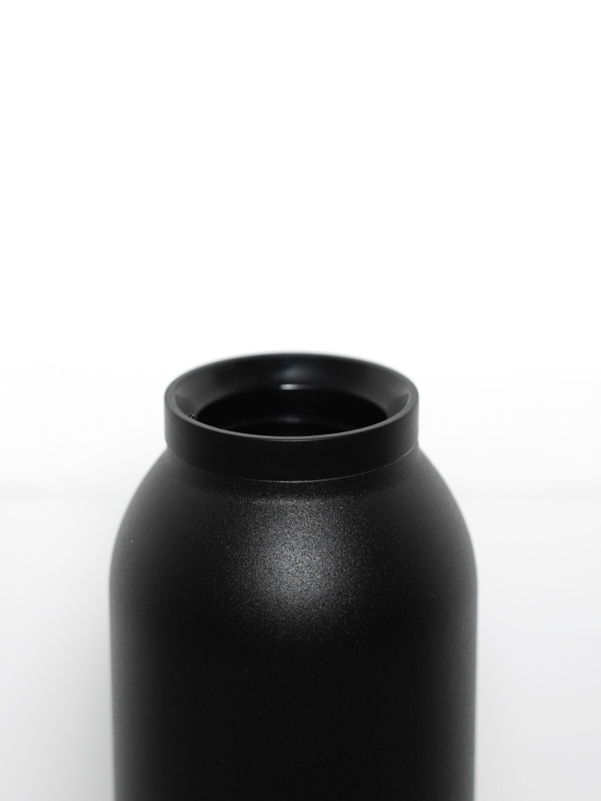 FreshService WOMENS & MENS RIVERS × FreshService VACUUM FLASK STEM IMAGE3