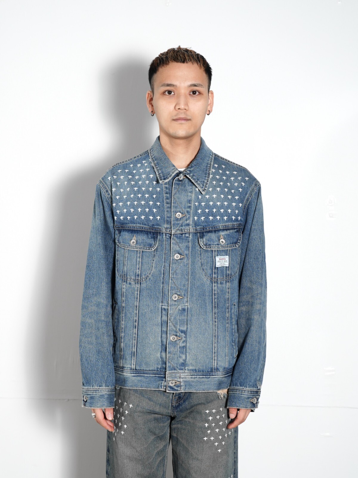 DAIRIKU 女士 & 男士 Cross Embroidery Vintage Denim Jacket 图片8
