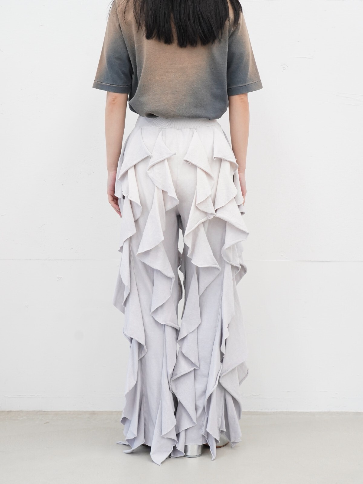 新品belper ラッフルパンツ　こちら本日削除予定です。 25SS】BELPER ベルパー / BLEACHED RUFFLE PANTS / ラッフル