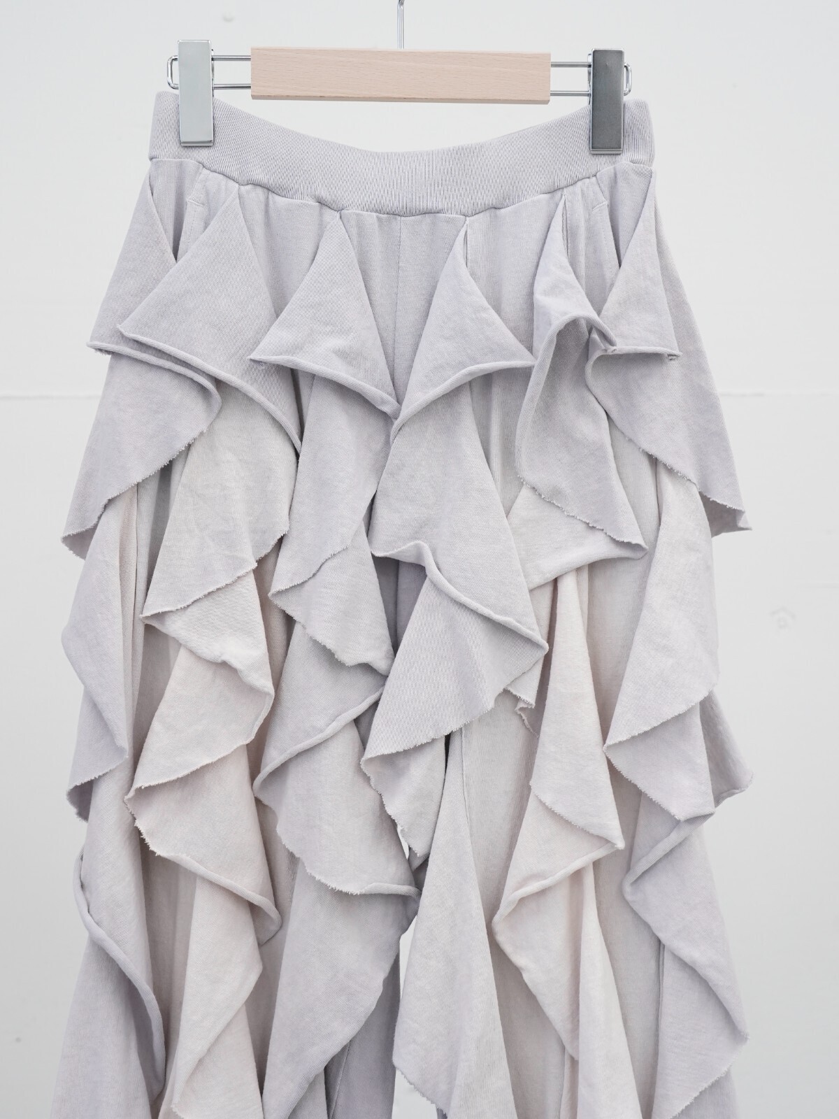 BLEACHED RUFFLE PANTS - BELPER WOMENS & MENS｜Official