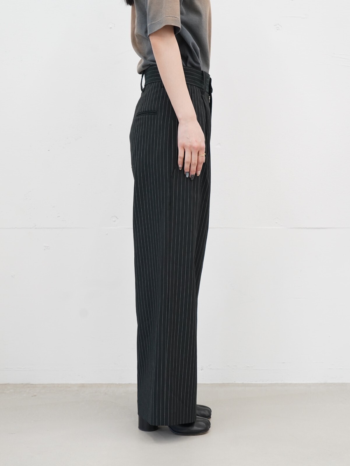 BELPER 女士 & 男士 STRIPE TUCKED TROUSERS 图片2