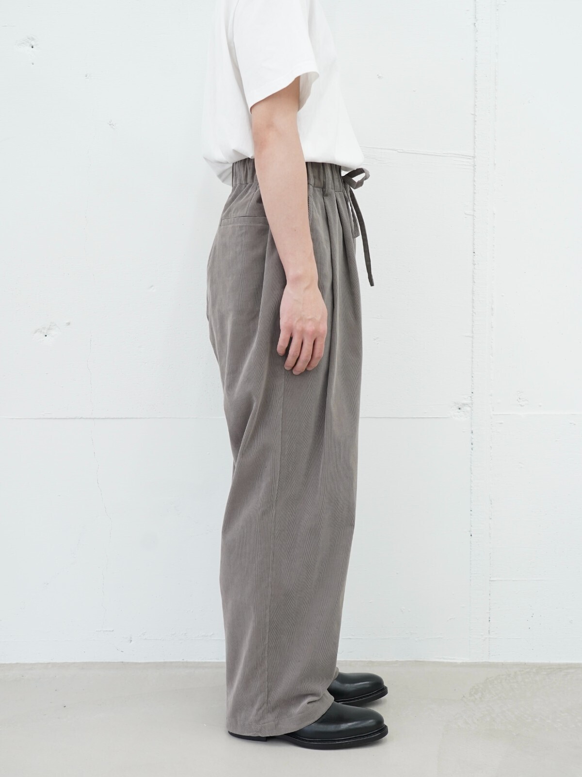 Blanc YM 여성 & 남성 Soft Corduroy Browsing Pants 이미지25