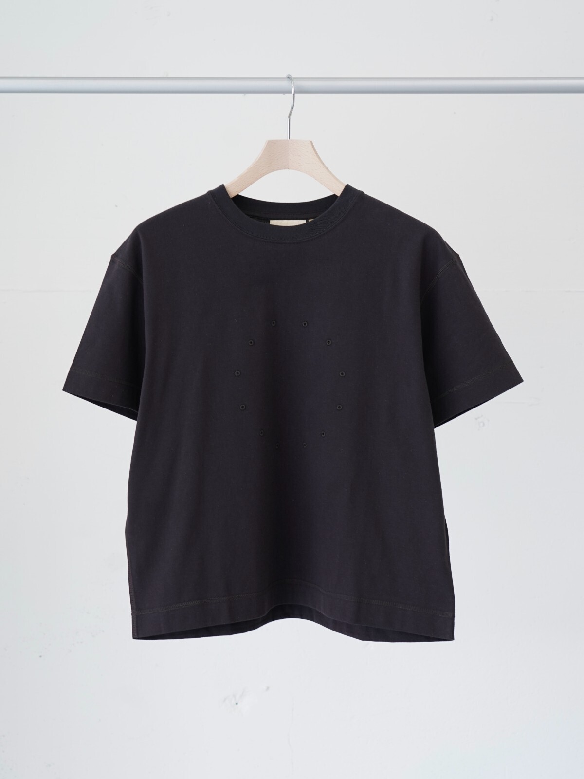 JIAN YE WOMENS & MENS CIRCLE T IMAGE11