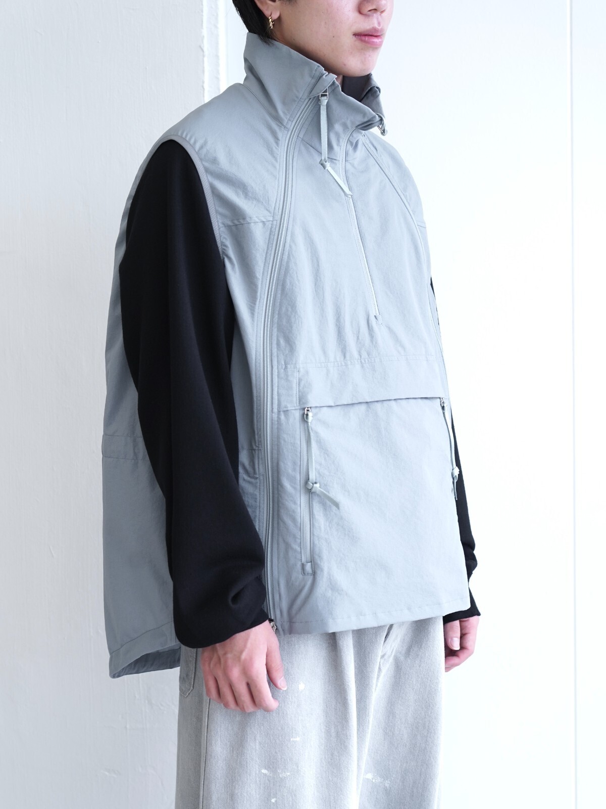 Product Twelve MENS Ventilation Utility Vest IMAGE19