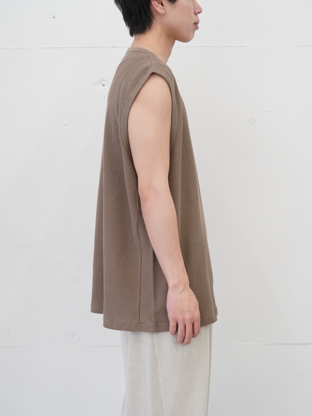 SEVEN BY SEVEN 남성 WRAP AROUND SLEEVELESS TEE - Recycle supima waffle - 이미지14