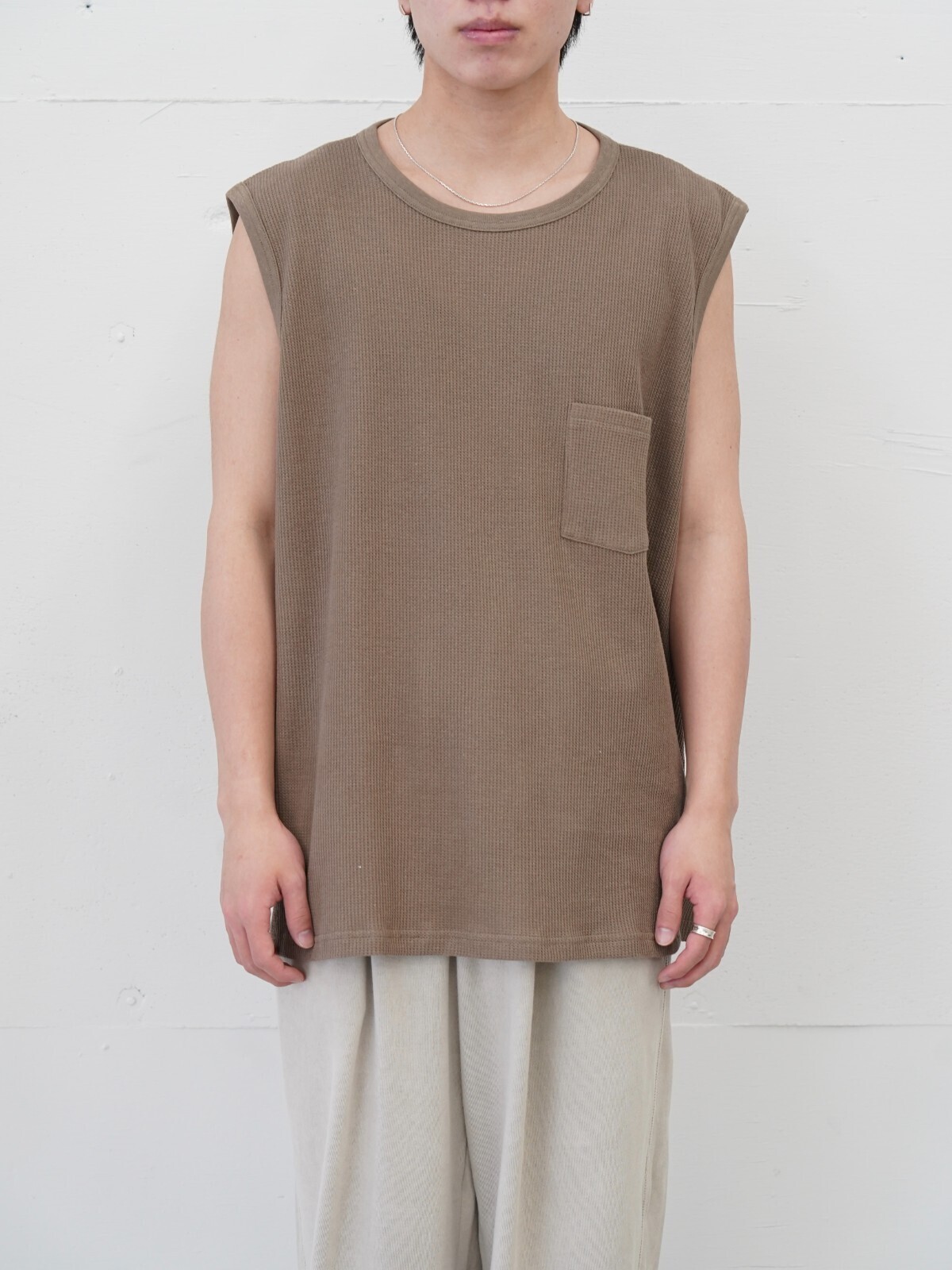 SEVEN BY SEVEN MENS WRAP AROUND SLEEVELESS TEE - Recycle supima waffle - IMAGE13