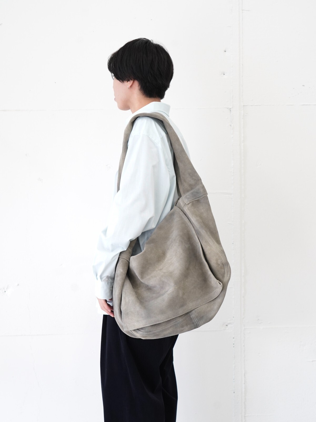 SEVEN BY SEVEN WOMENS & MENS LEATHER SHOULDER BAG (25SS) IMAGE11