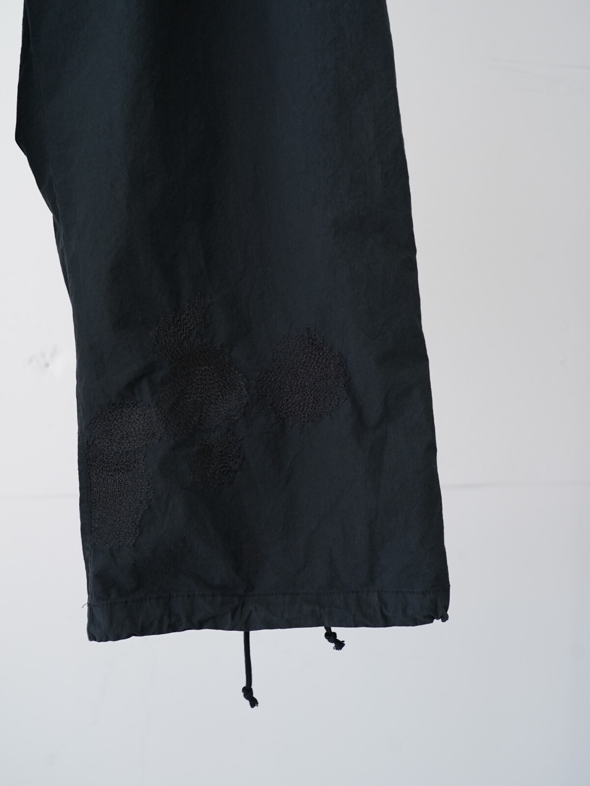 ヨーク メンズ エンブロイダリーオーバーパンツ 画像7