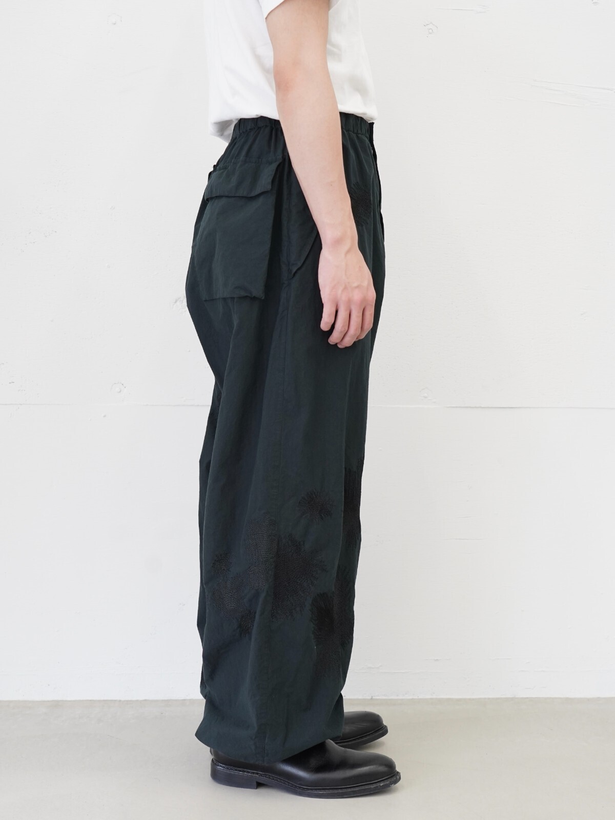 ヨーク メンズ エンブロイダリーオーバーパンツ 画像9