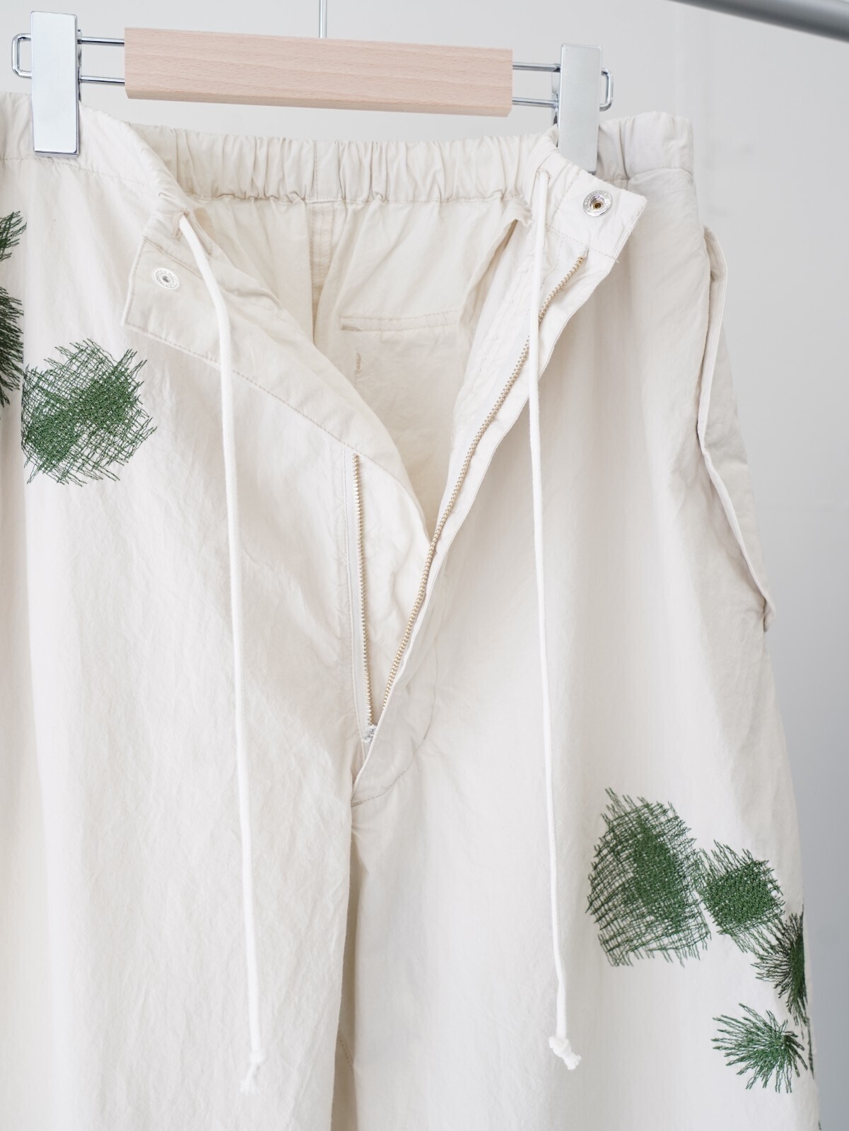 ヨーク メンズ エンブロイダリーオーバーパンツ 画像19