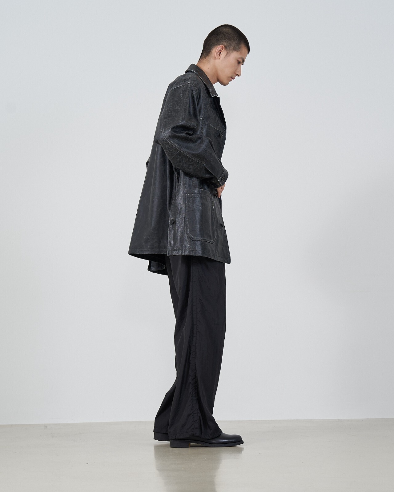 YOKE 여성 & 남성 CRACKED GOAT LEATHER CAR COAT 이미지18