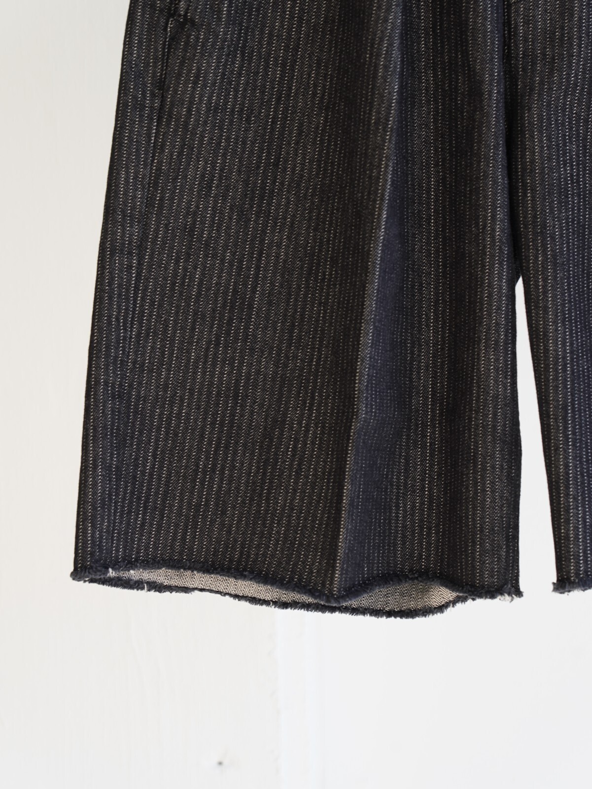 saby 男士 STRIPE DENIM TUCK-BAGGY SHORTS- One Wash - 圖片10