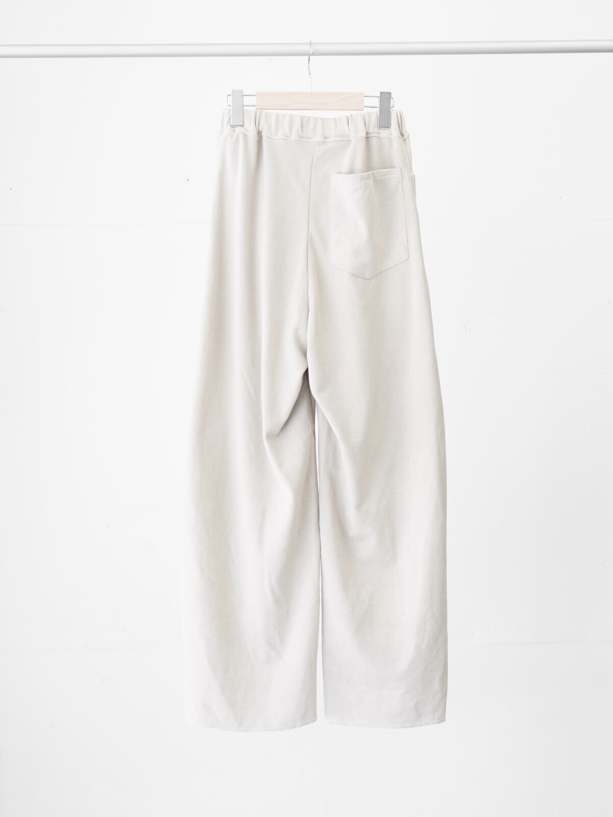 saby MENS PIQUE TUCK EASY PANTS - Stone Wash - IMAGE10