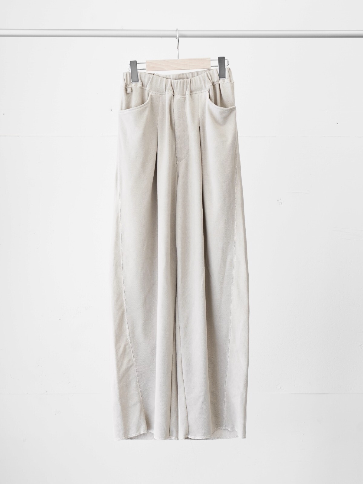 saby MENS PIQUE TUCK EASY PANTS - Stone Wash - IMAGE6