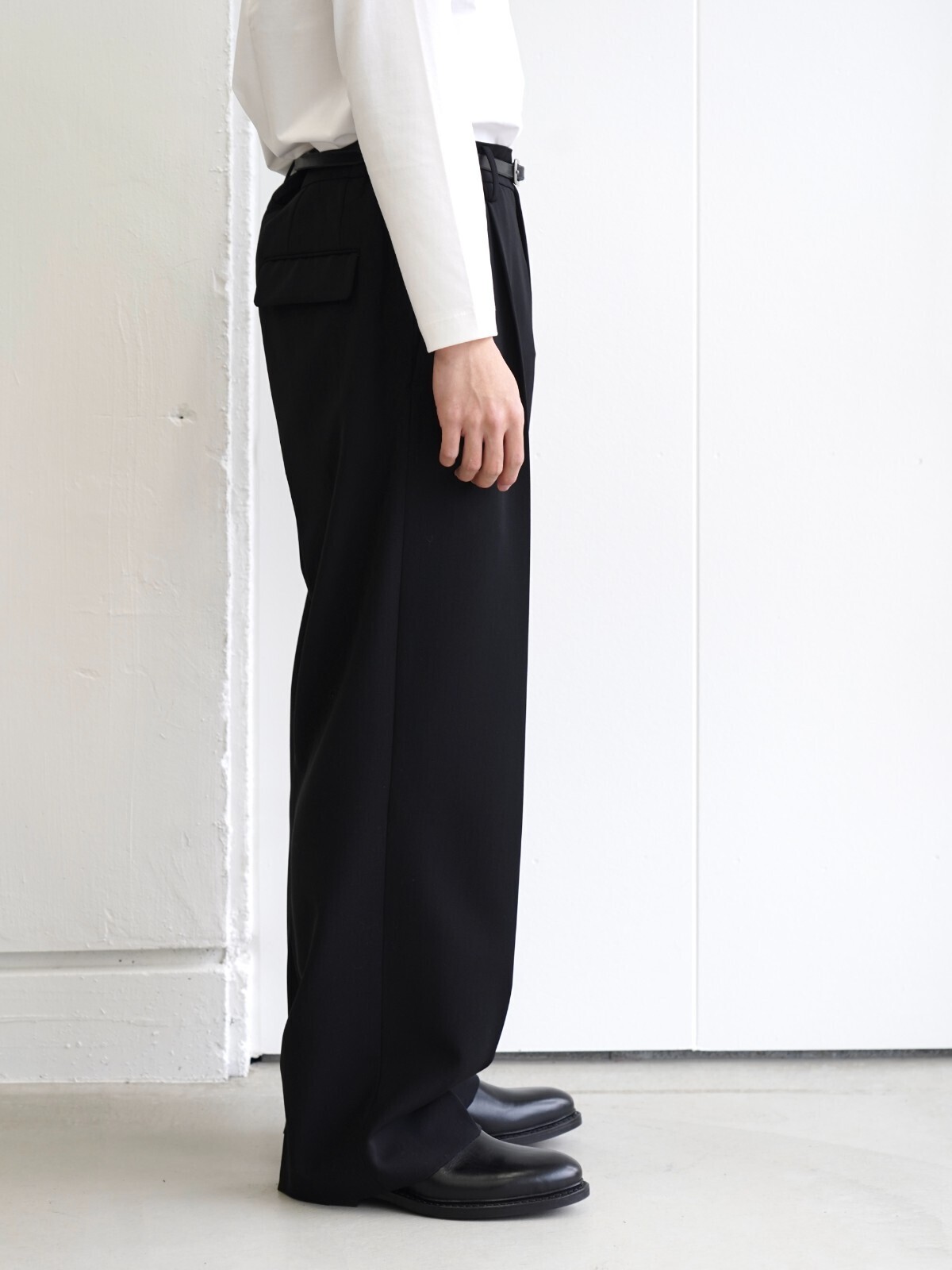 IRENISA MENS TWO TUCKS WIDE TROUSERS IMAGE12