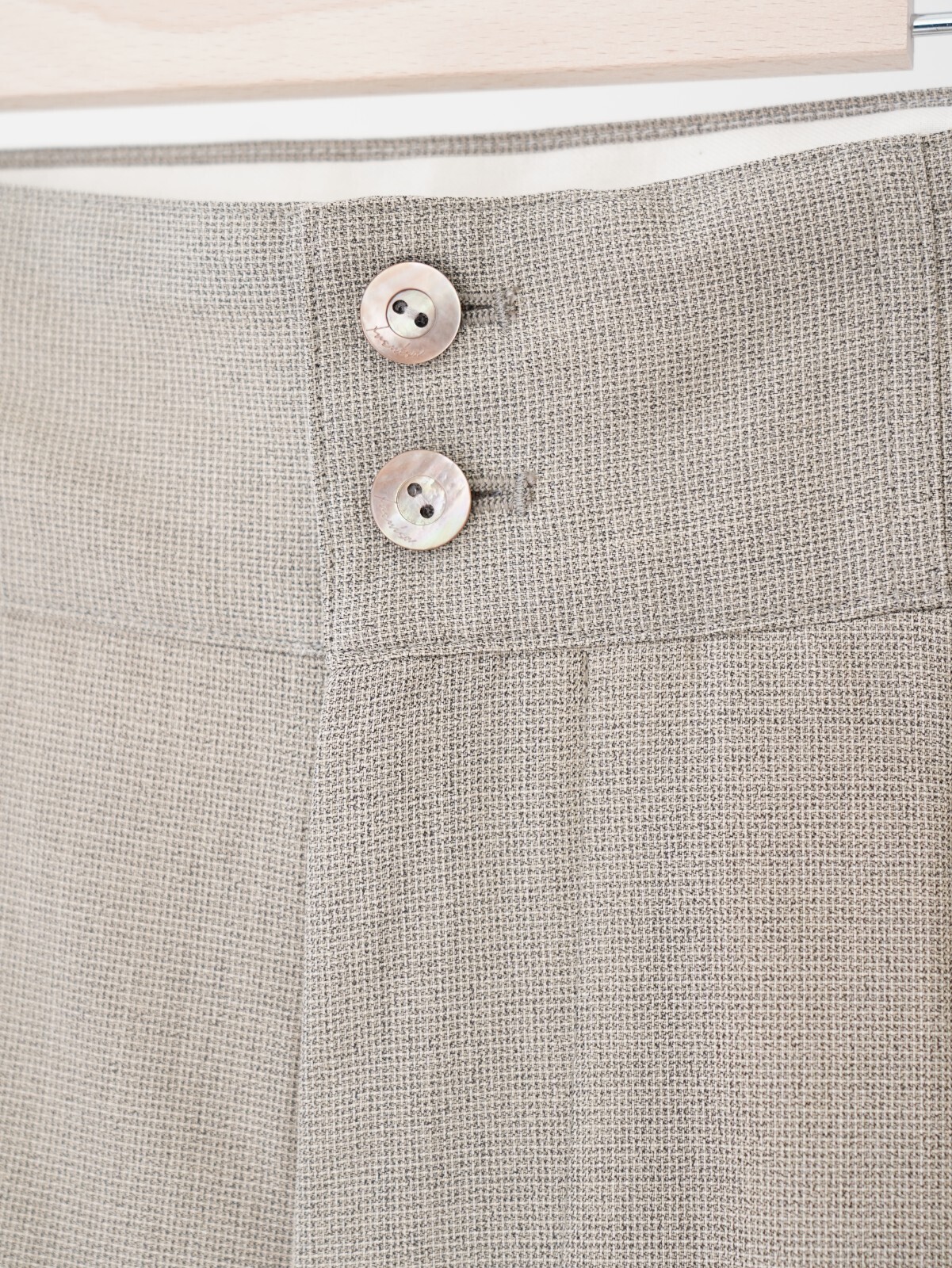 IRENISA 男裝 TWO TUCKS WIDE SHORTS 圖片9