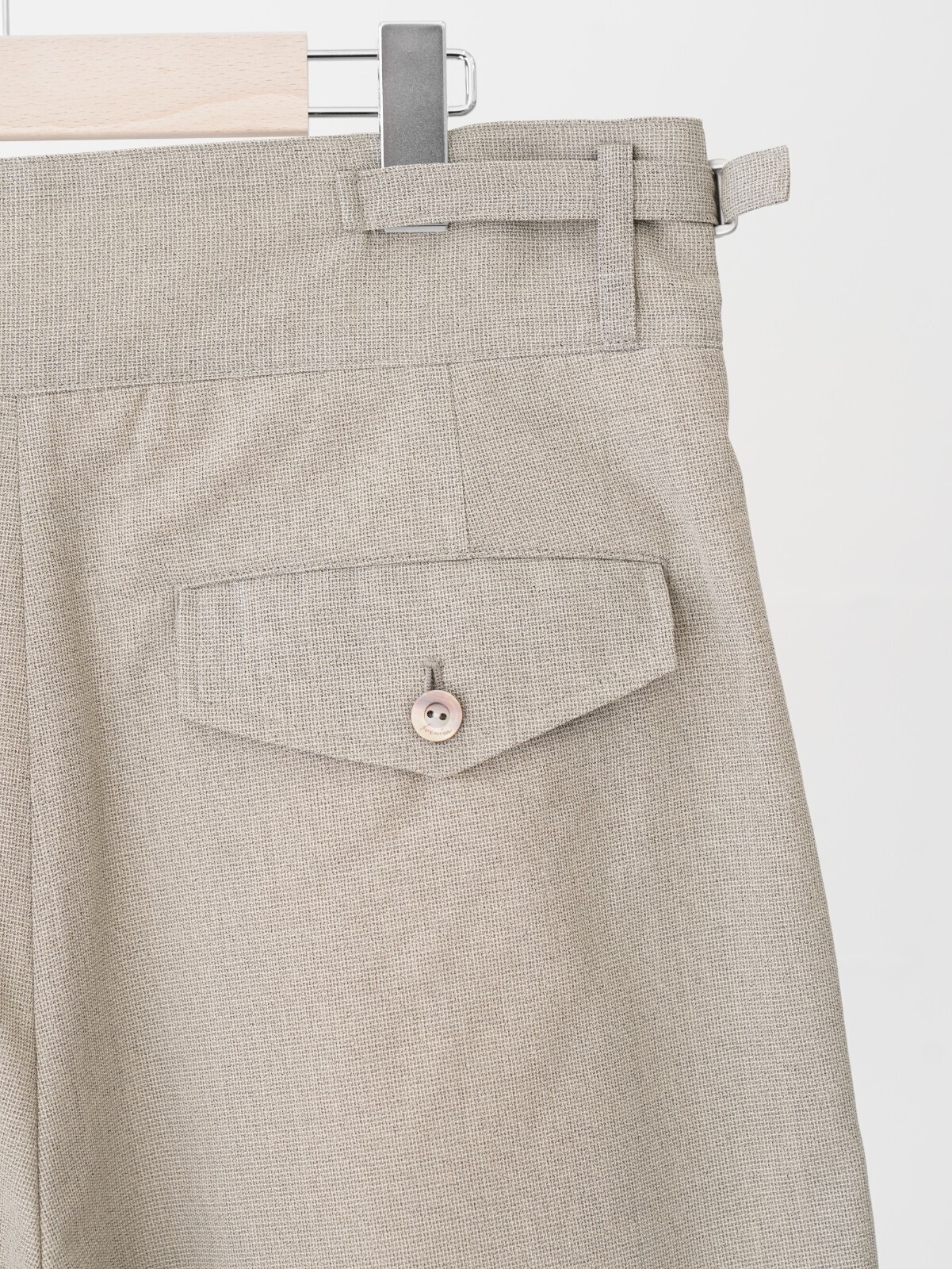 IRENISA 男裝 TWO TUCKS WIDE SHORTS 圖片11