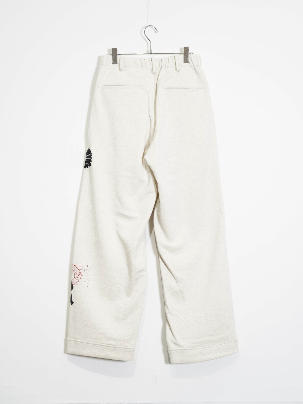 コッキ メンズ マルチエンボディードデザイン スウェットパンツ 画像12