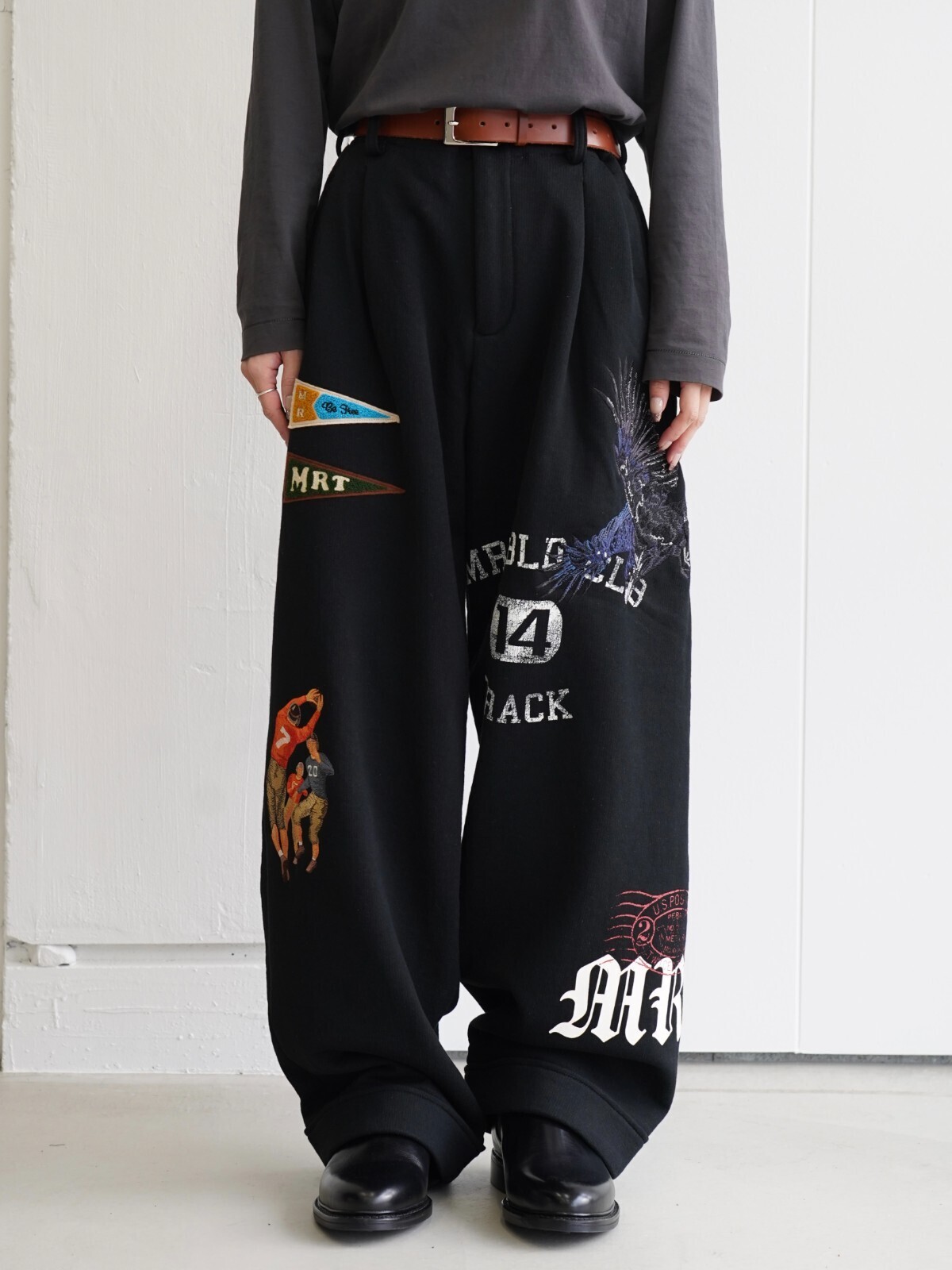 KHOKI MENS Multi embodied-design sweatpants IMAGE1