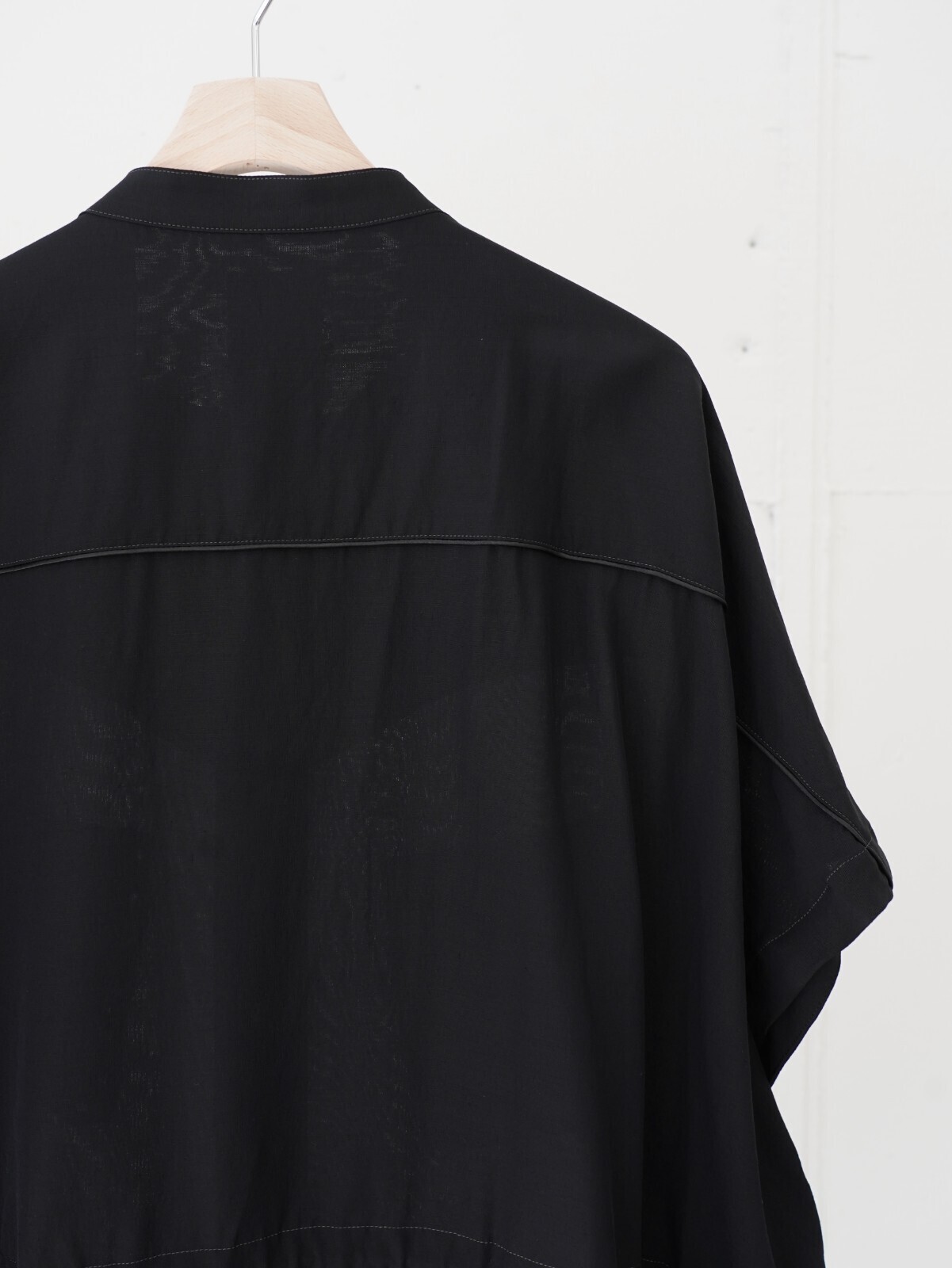 ANTHEM A WOMENS & MENS WOOL RAYON TROPICAL OVER VEST IMAGE7