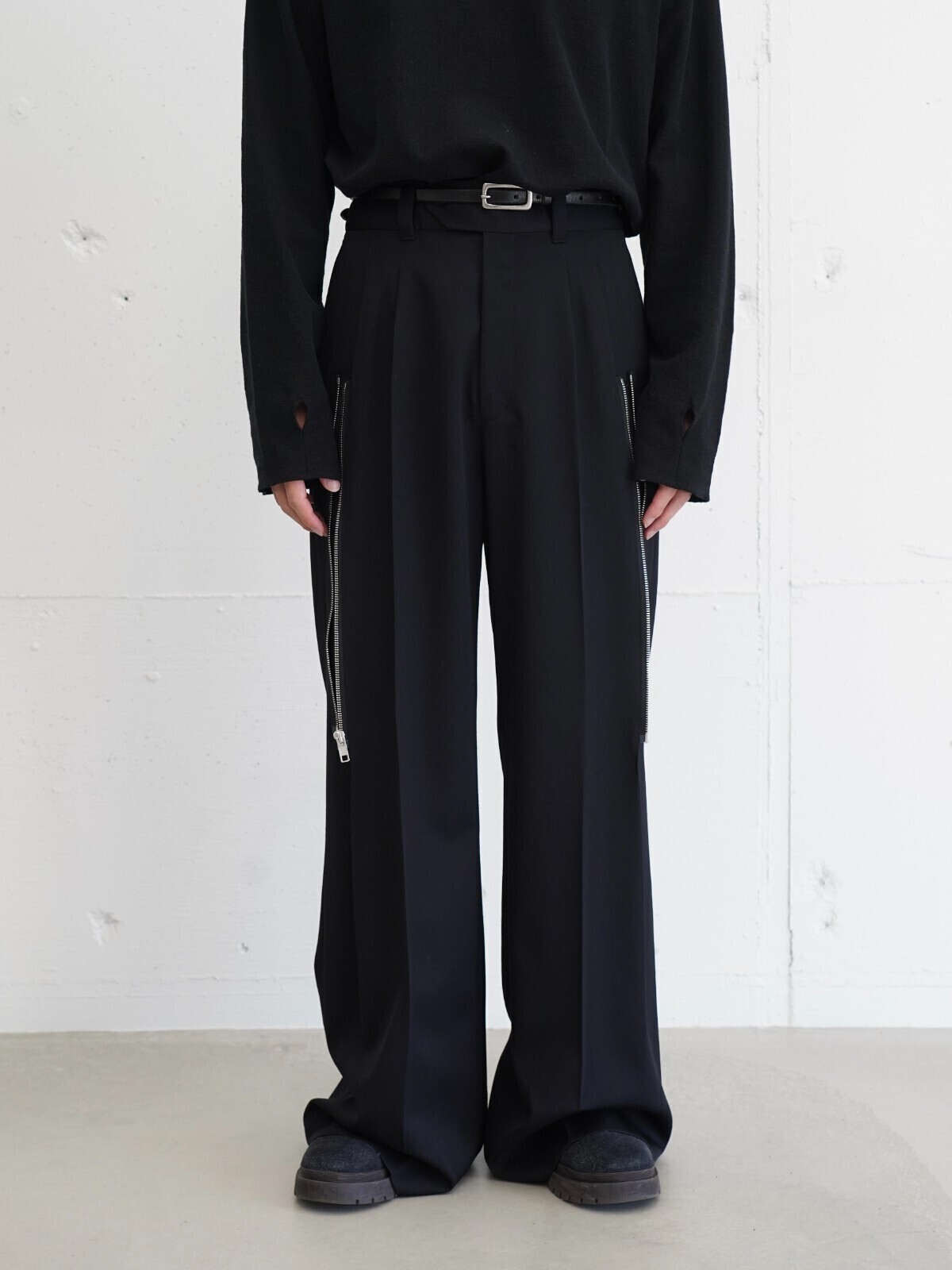 Hibiki Nakaminami WOMENS & MENS ZIPPED TROUSERS (Black-44) (CO) IMAGE11