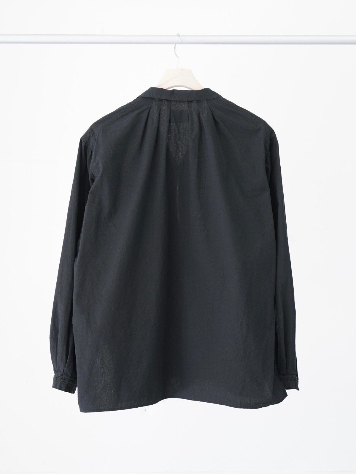 SARTO 남성 TUCKED SLEEVE EMBROIDERY BLOUSE 이미지8