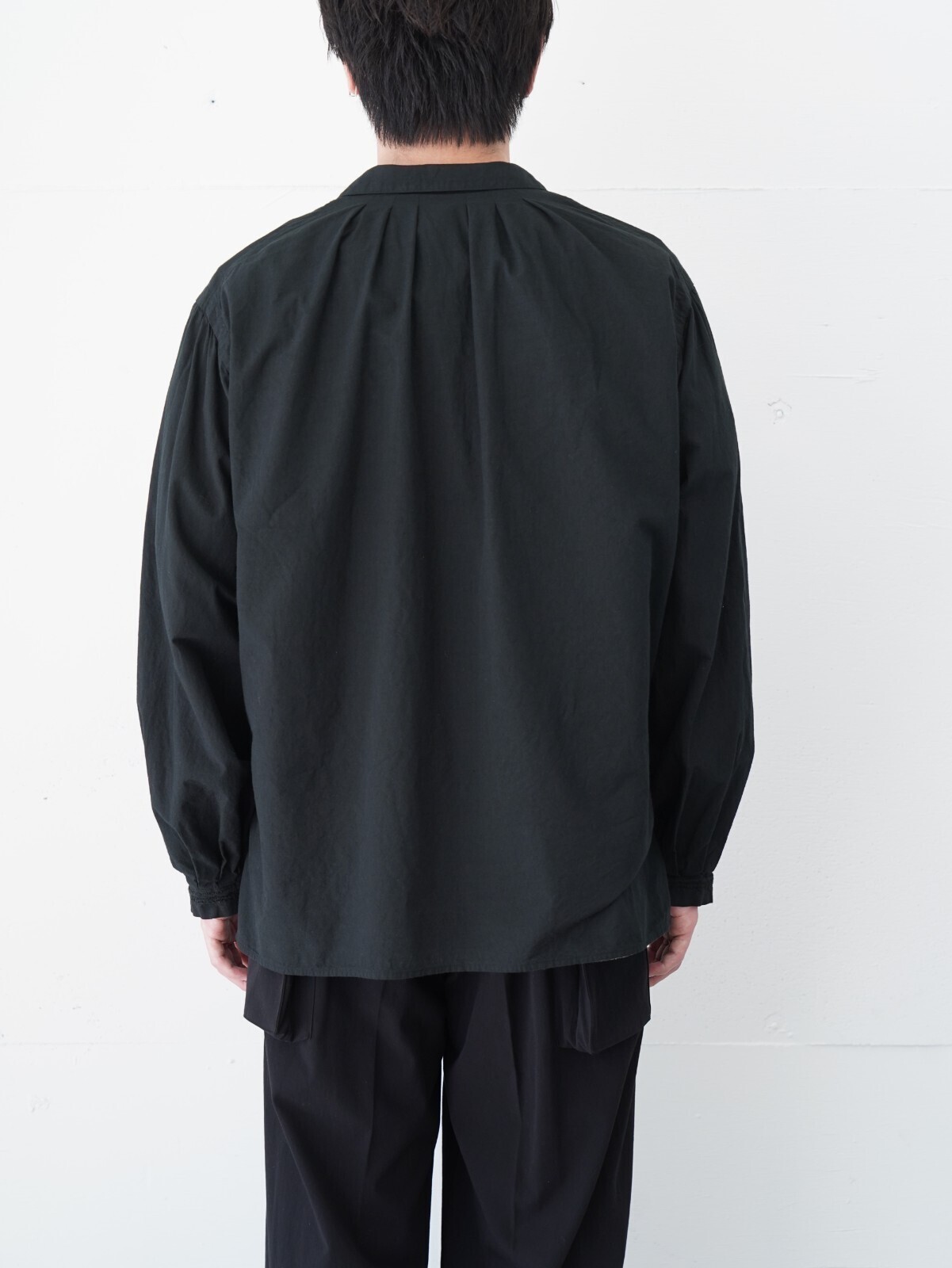 SARTO 남성 TUCKED SLEEVE EMBROIDERY BLOUSE 이미지3