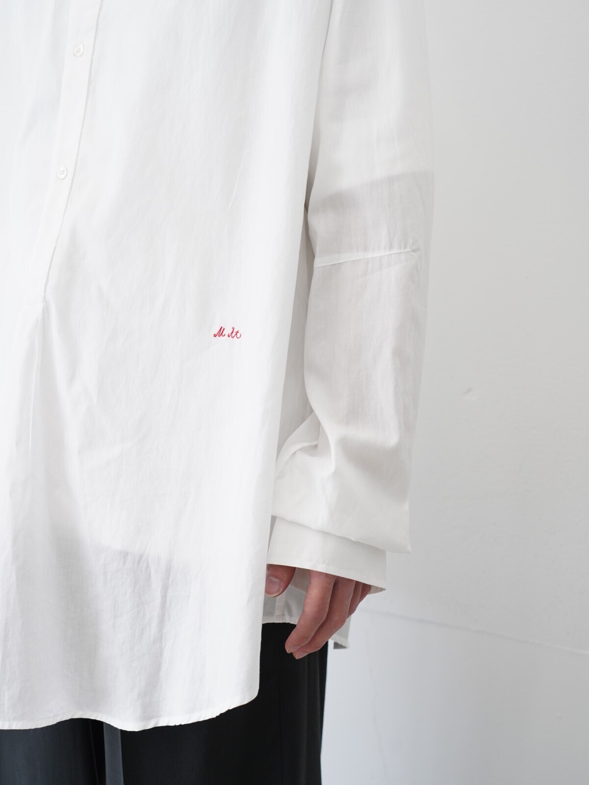 mister it. 여성 & 남성 Band Collar Shirt "Tous" 이미지4