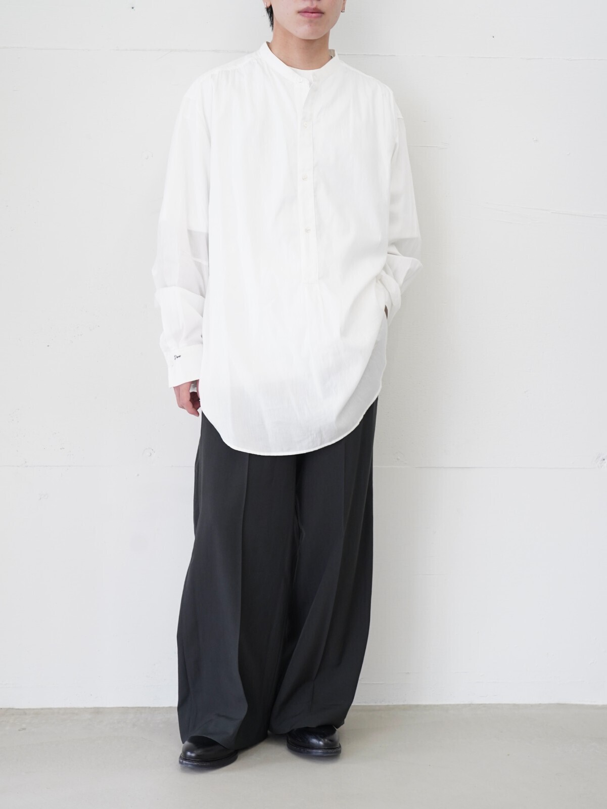 mister it. 여성 & 남성 Band Collar Shirt "Tous" 이미지6