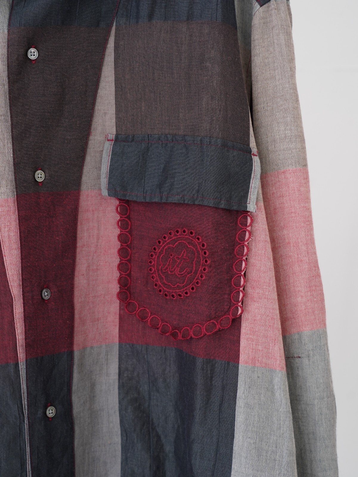 mister it. 女士 & 男士 Regular Collar Shirt "Amnaye" 图片9