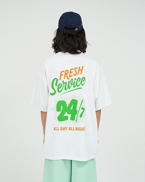 CORPORATE PRINTED S/S TEE "ALL DAY ALL NIGHT" (25SS)｜FreshService MENS