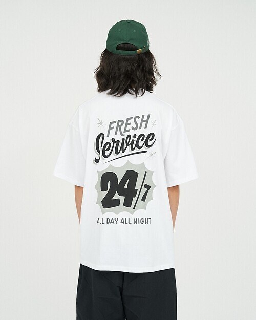 CORPORATE PRINTED S/S TEE "ALL DAY ALL NIGHT" (25SS)｜FreshService MENS