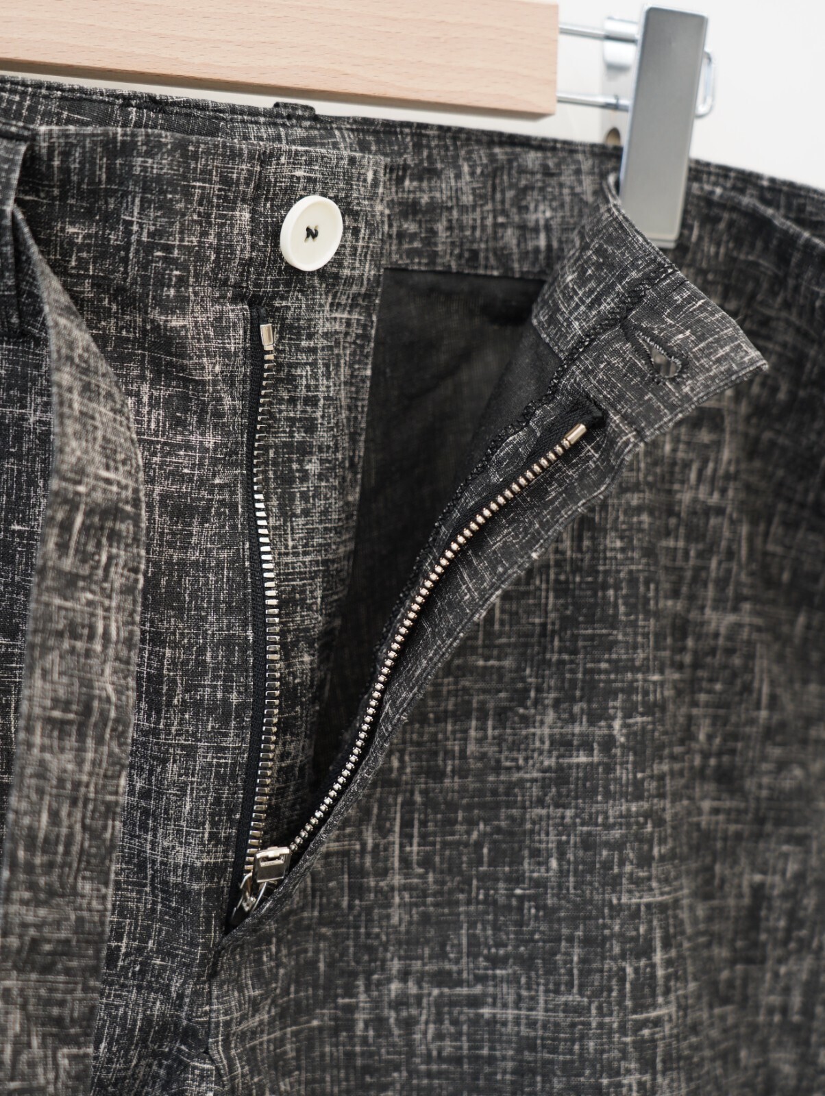 NULABEL 남성 SUMAC COATED KUNGFU TROUSERS 이미지6