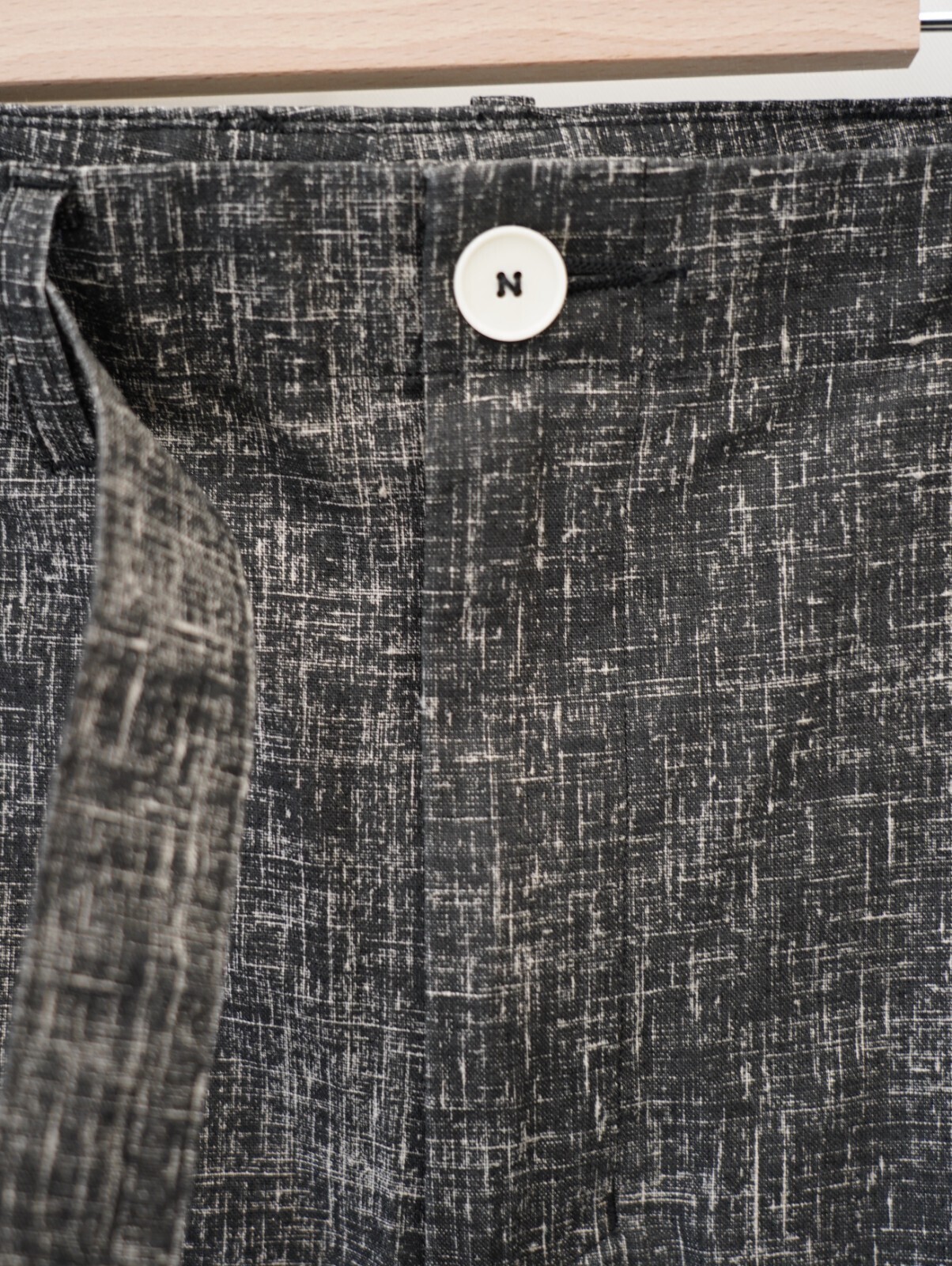 NULABEL 남성 SUMAC COATED KUNGFU TROUSERS 이미지5