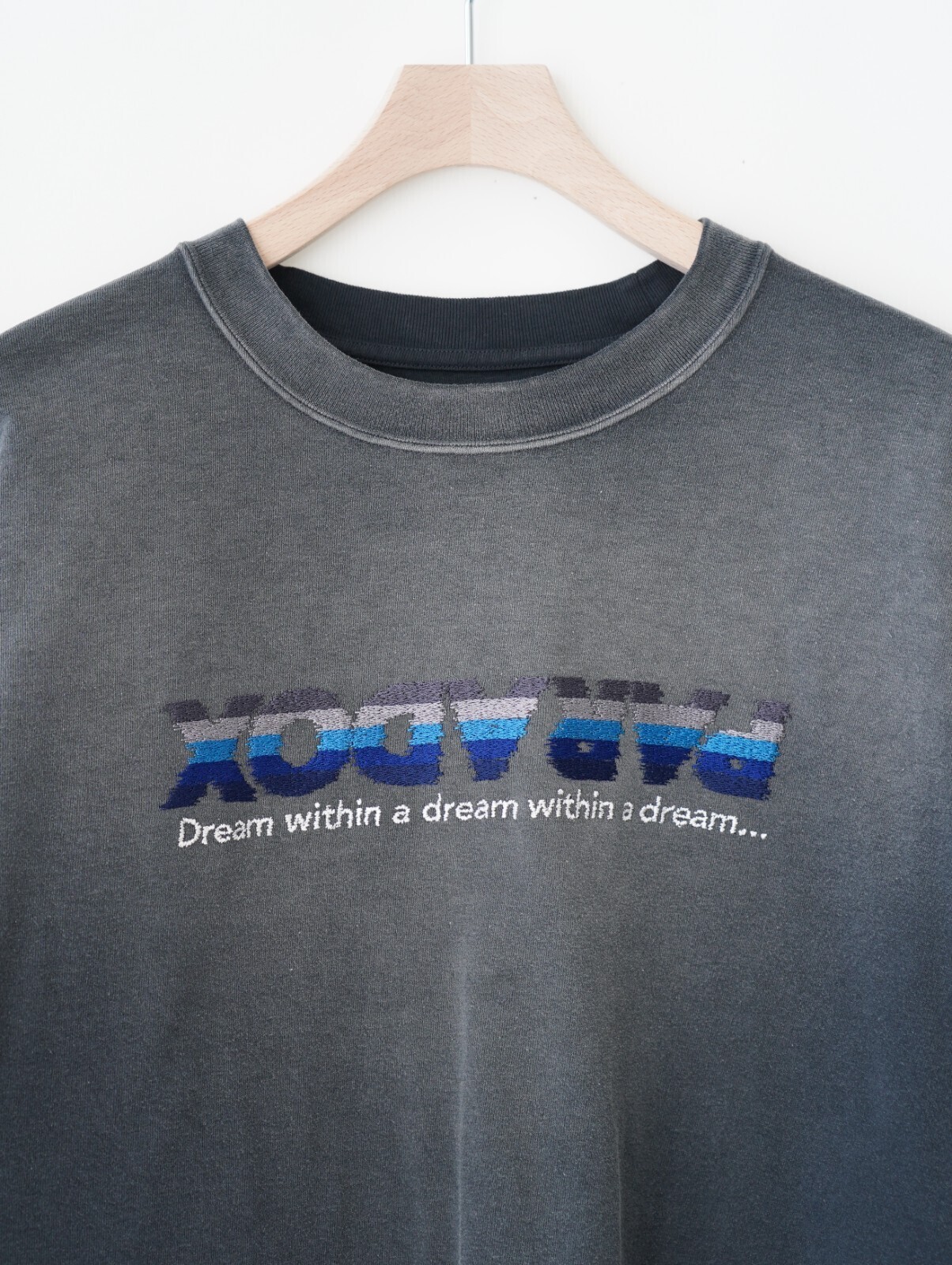 DAIRIKU 남성 "PARADOX"Emboidery Swithing Tee  이미지19