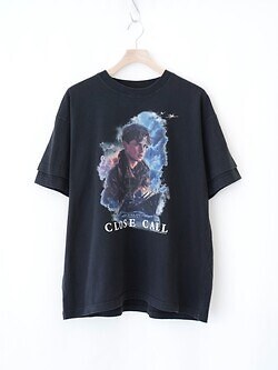 DAIRIKU MENS Movie"CLOSE CALL" Switching Tee IMAGE4