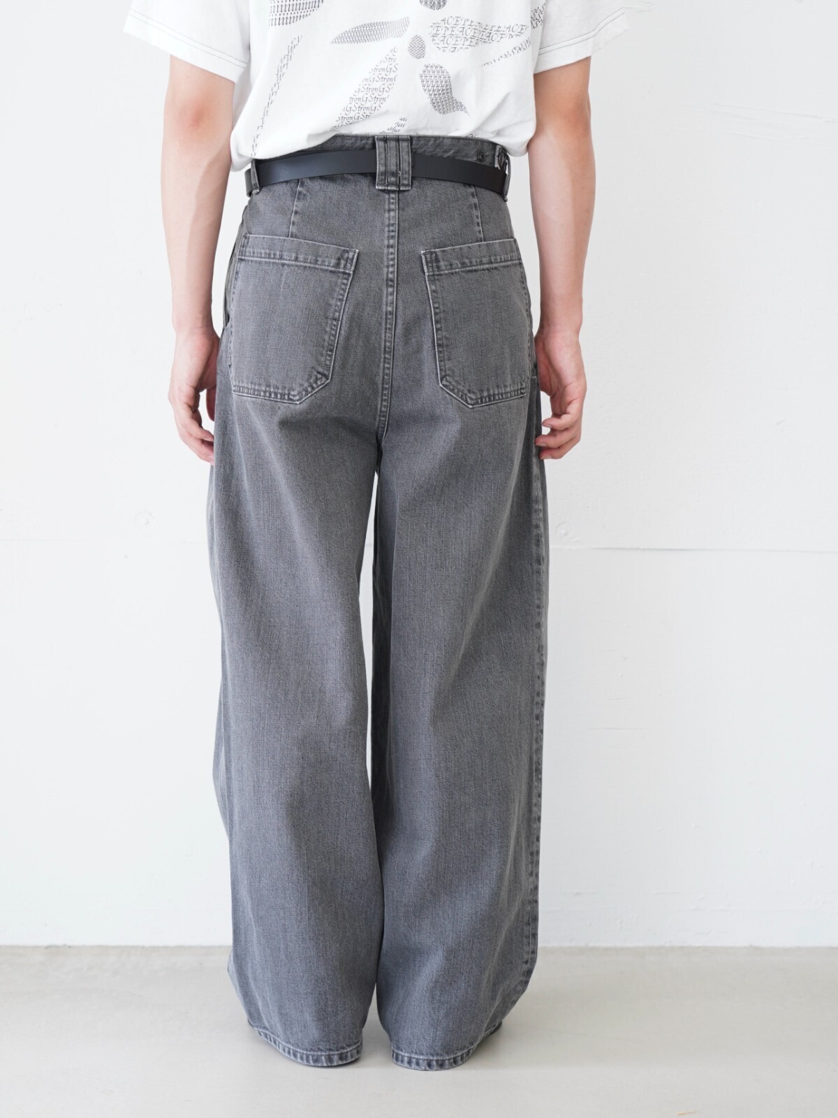 YOKE MENS Vintaged Wash Denim 3pleated Wide-leg Trousers IMAGE15