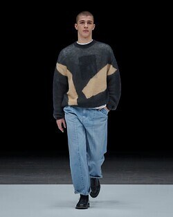 YOKE 남성 Vintaged Wash Denim 3pleated Wide-leg Trousers 이미지15