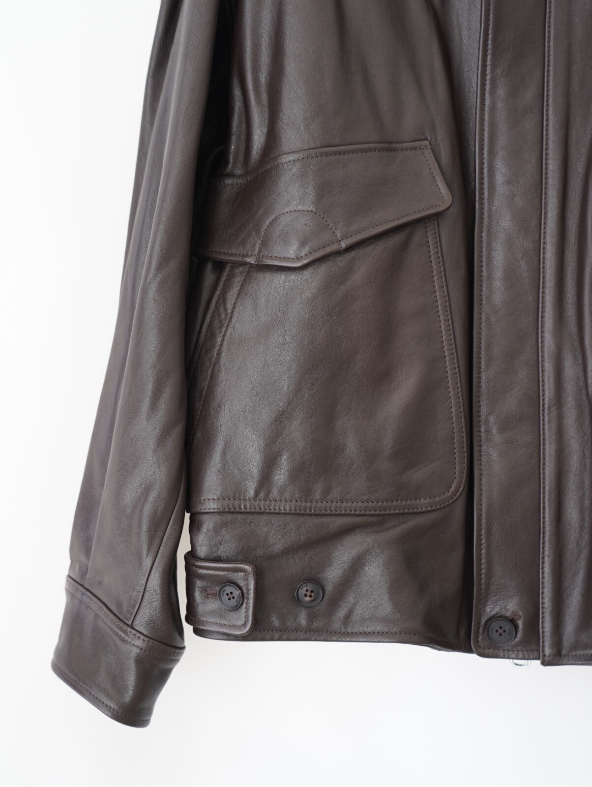 YOKE WOMENS & MENS Leather Flight Jacket (25AW) IMAGE23