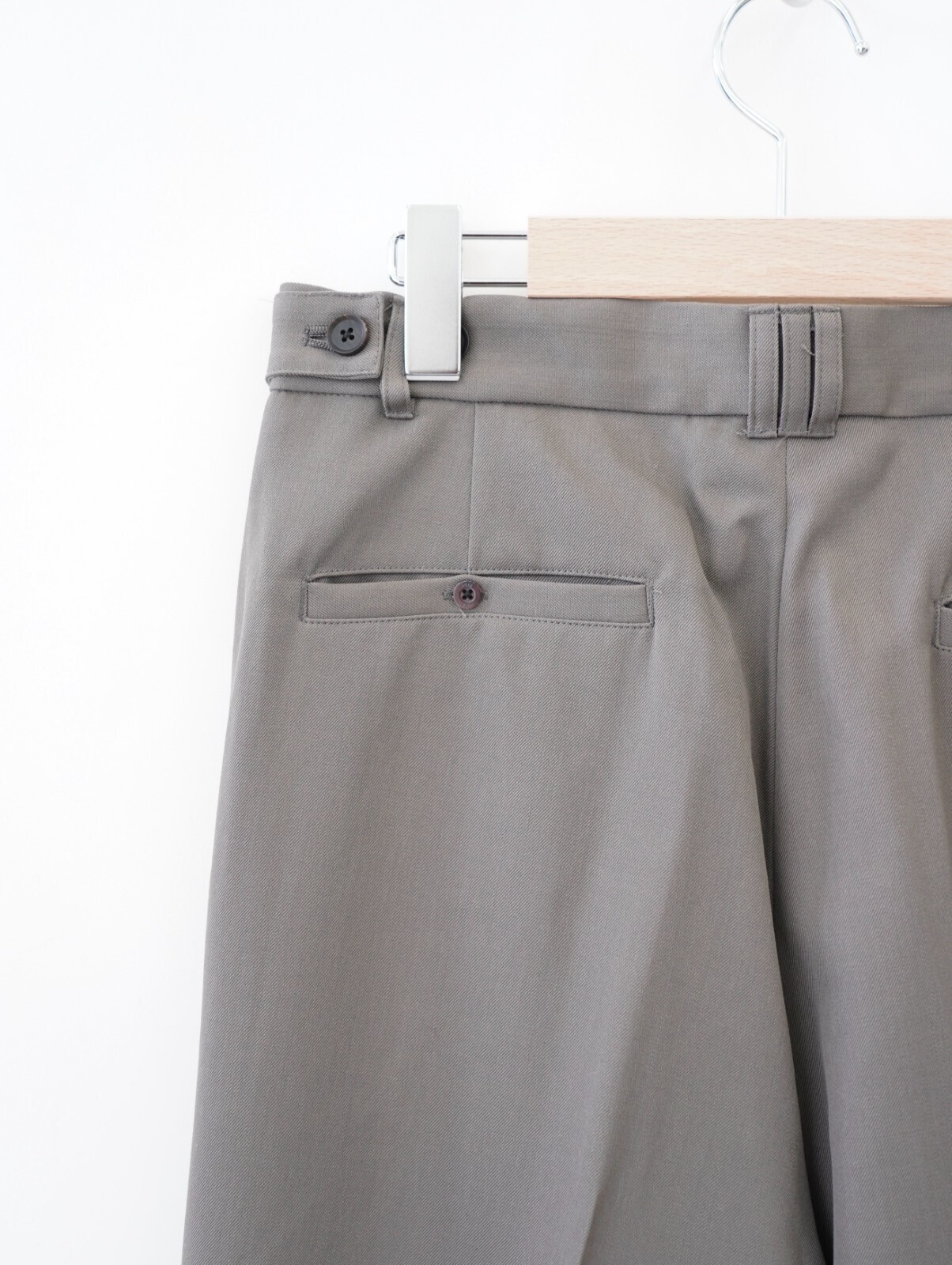 YOKE MENS 3pleated Wide-leg Trousers IMAGE23