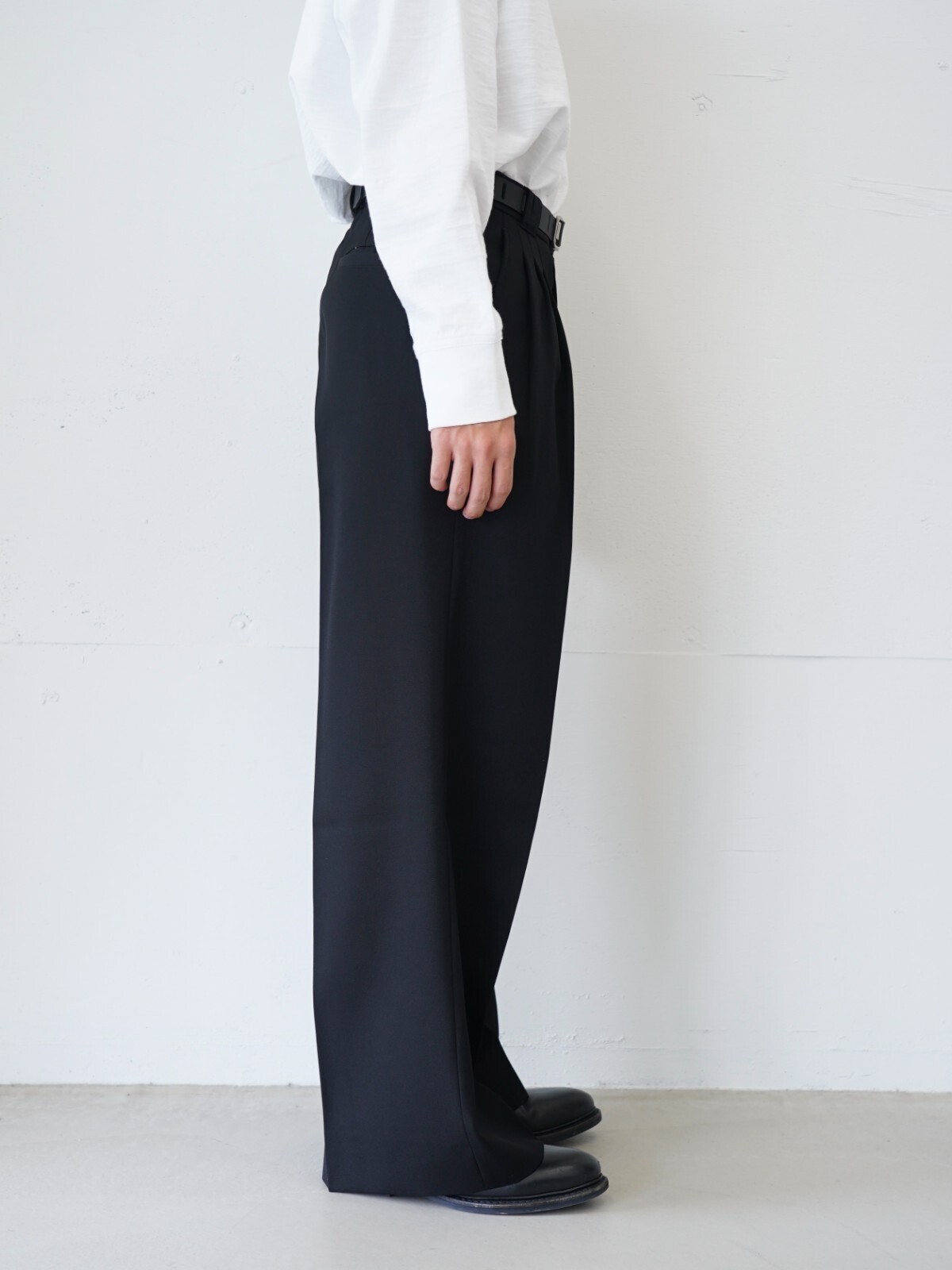 YOKE MENS 3pleated Wide-leg Trousers IMAGE2