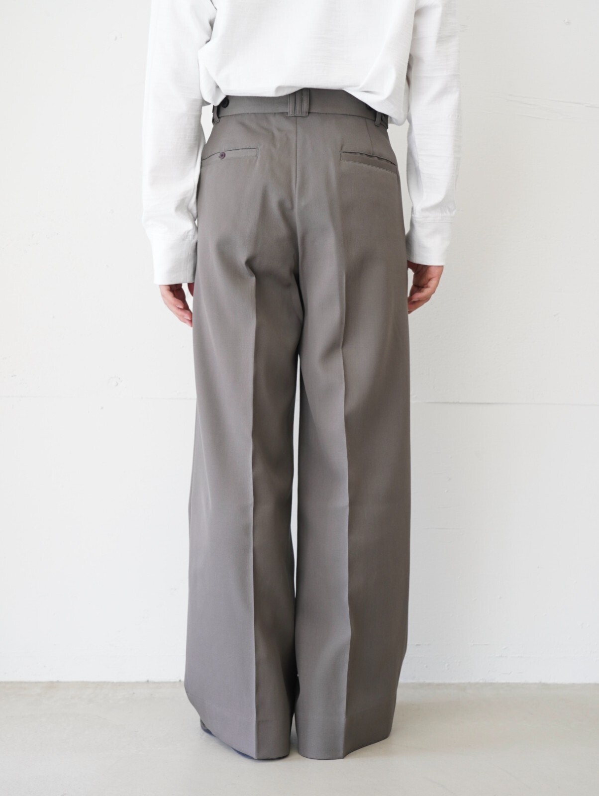 YOKE MENS 3pleated Wide-leg Trousers IMAGE16
