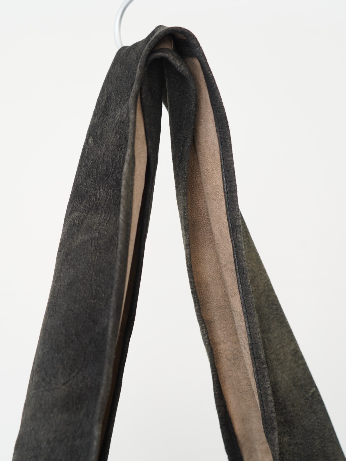 セブンバイセブン メンズ レザーショルダーバッグ -ゴートスウェードアンティークフィニッシュ- 画像5