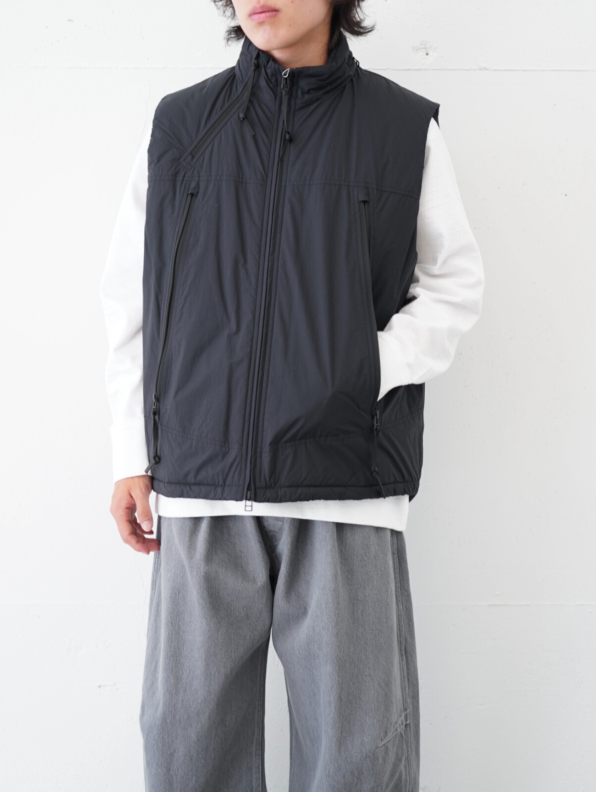 プロダクトトゥエルブ メンズ プリマロフトパッファーベスト 画像4