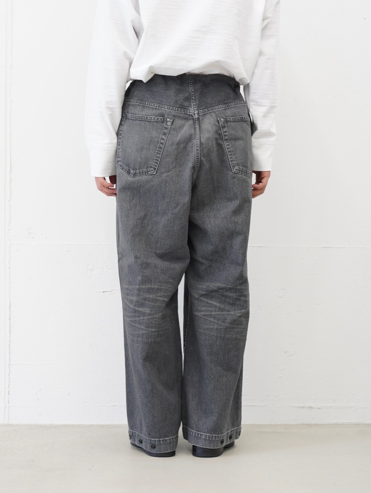 アンセム エー レディース & メンズ ウォッシュドデニム ノーブレイナーパンツ 画像3